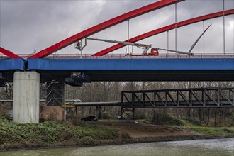 A42 motorway bridge, over the Rhine-Herne Canal, with massive structural damage, technician