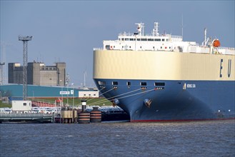 Vehicle transporter MORNING CARA in the Ems estuary, VW plant, Emden, EUKOR, South Korean shipping