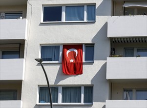 A Turkish flag hangs from the window of a house in Berlin, 01 06 2023