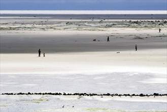 Holidaymakers on the beach of Wittdün, Amrum Island, 25.05.2021