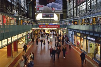 Hamburg, Hauptbahnhof, Wandelhalle, Einkaufszentrum