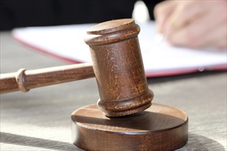 Close-up of a judge's gavel as a symbolic image for a court judgement