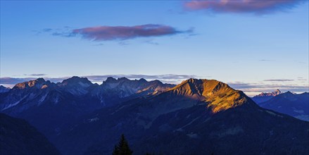 Panorama from Rubihorn, 1957m, to Fellhorn, 2038m, and Söllereck, 1706m, Allgäu Alps, Allgäu,