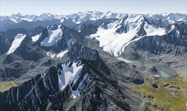 Mountain, 4000m with glacier, Tien Shan, Kyrgyzstan, Asia