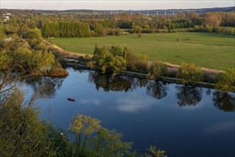 The Ruhr near Mülheim, view into the Ruhr valley to the south-east, Ruhr valley bridge, A52