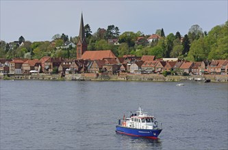 Europe, Germany, Schleswig-Holstein, Hamburg Metropolitan Region, Lauenburg, Elbe, View from the