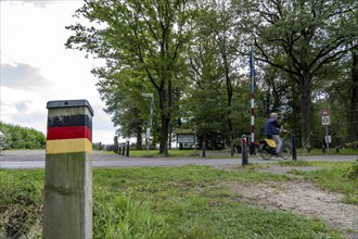 The so-called Green Border, at the former border crossing Grenzweg near Straelen-Kastanienburg and