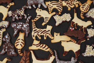 Swabian cuisine, Swabian Christmas biscuits, cookie cutters, shortbread biscuits, cat figures,