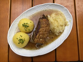 Franconian Schäufele, roasted pork shoulder, dumplings, sauerkraut, Bamberg, Upper Franconia,