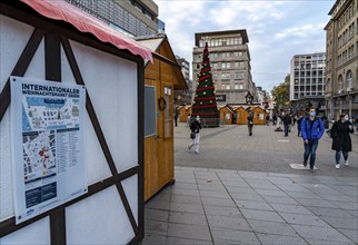 The Christmas market in Essen, Willy-Brandt-Platz on the shopping street Kettwiger Straße, partly