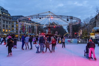 Ice rink Kö on Ice, at the northern end of Königsallee, Christmas market, t in Düsseldorf, North