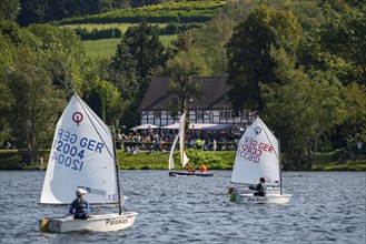 Lake Baldeney in Essen, Ruhr reservoir, sailing boats, Essen Sailing Week sailing regatta, Haus am