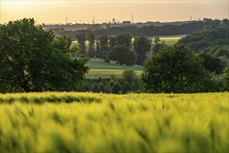 View over the Ruhr valley, to the west, from Mülheim an der Ruhr, in the direction of