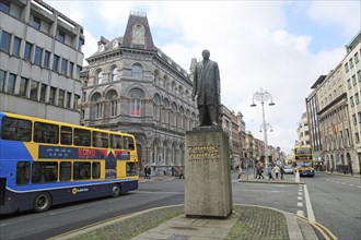 Tomas Daibis, Thomas Davis, statue on College Green, Dublin city, Ireland, Republic of Ireland by