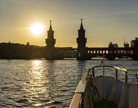 Oberbaum Bridge in the evening sun, Berlin, Germany, Europe