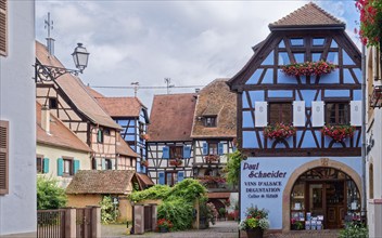 Paul Schneider winery. Well-kept half-timbered houses and floral decorations characterise the town