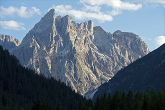 Einserkofel as valley head above the Fischlein valley, Sesto sundial, Sesto, South Tyrol,