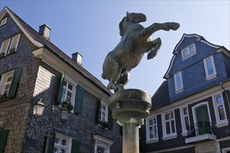 Horse fountain by Rudolf Christian Baisch in front of the town history centre, Mettmann, Bergisches