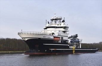 Offshore wind farm supply ship Deep Cygnus in the Kiel Canal, Schleswig-Holstein, Germany, Europe