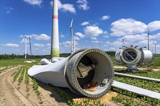 Repowering of a wind farm, near Brilon-Radlinghausen, 2 old turbines are demolished, rotors and