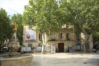 Fountain with sculpture and town hall, town hall square, Carpentras, Vaucluse, Provence, France,