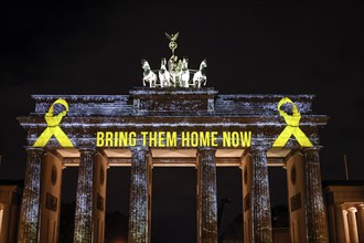 Light installation at the Brandenburg Tor in solidarity with the victims of Israel and the people