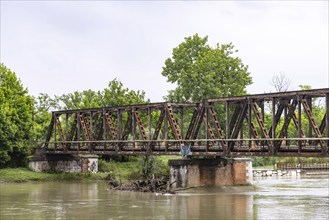 Truss bridge, railway bridge over the Adda, Pizzighettone, Lombardy, Italy, Europe