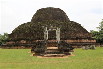 Pabula Vihara temple, UNESCO World Heritage Site, the ancient city of Polonnaruwa, Sri Lanka, Asia