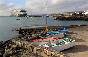 Harbour with large cruise ship, Puerto del Rosario, Fuerteventura, Canary Islands, Spain, Europe