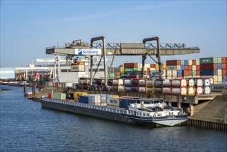 Port of Duisburg Ruhrort, Container freighter being loaded and unloaded at DeCeTe, Duisburg