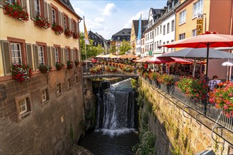 The place Saarburg, at the Saar, at the market, gastronomy at the brook Leuk, waterfall, tired into