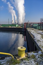 The STEAG combined heat and power plant in Herne-Baukau, hard coal-fired power plant, in front the