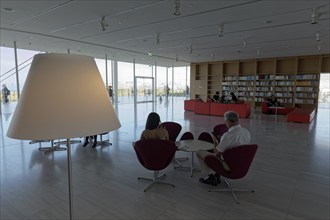 Reading room in the cultural centre of the Stavros Niarchos Foundation, architect Renzo Piano,