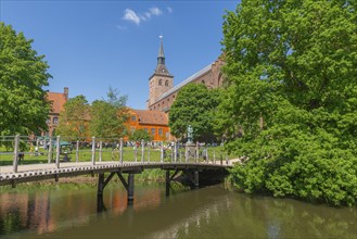 Odense, green area, brick building cathedral church, St. Knuds church, Hans Christian Andersen