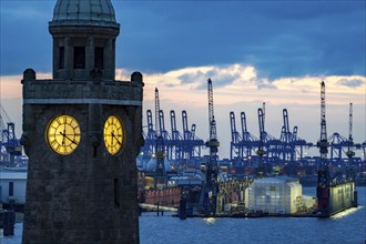 Port of Hamburg, view over the observation tower at the St. Pauli Landungsbrücken to the Blohm +