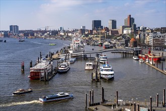 Skyline of Hamburg on the Elbe, Landungsbrücken, St. Pauli, Germany, Europe