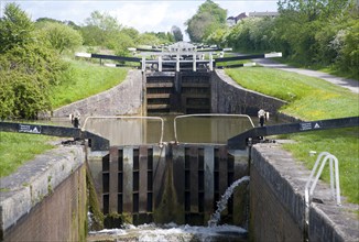 Caen Hill flight of locks on the Kennet and Avon canal Devizes, Wiltshire, England, United Kingdom,