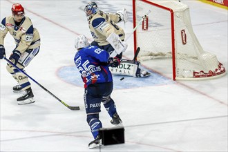 20.09.2024, DEL, German Ice Hockey League season 2024/25, Matchday 1: Adler Mannheim against