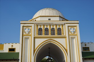 Market Hall, Nea Agora, building with a large dome and a decorative archway, Greek architecture