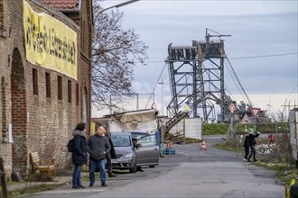 Camp of climate activists in the rest of the village of Lützerath, the last place to be excavated