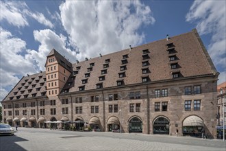 Historic toll hall, built 1498-1502, former granary, Hallplatz 2, Nuremberg, Middle Franconia,