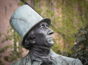 Poet and writer Hans Christian Andersen, bronze sculpture by Henry Luckow-Nielsen, Hans Christian