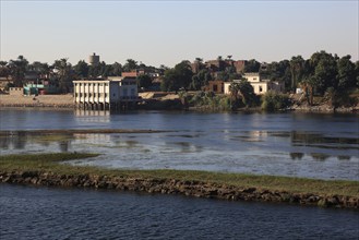 Houses, villages along the Nile, between Luxor and Esna, Africa, Upper Egypt