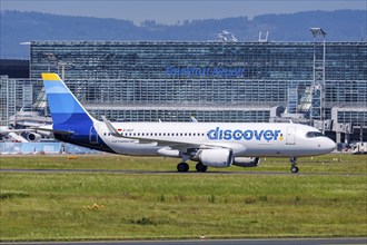 A Discover Airbus A320 aircraft with the registration D-AIUT at Frankfurt Airport, Germany, Europe