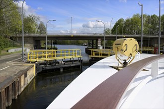 Boat entering the Brandenburg sluice, Brandenburg, Germany, Europe