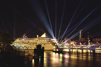 Deutschland, Hamburg, Hafen, St. Pauli, Kreuzfahrtschiff AIDAaura