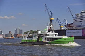 Europe, Germany, Hanseatic city of Hamburg, harbour, Elbe, harbour ferry Altona, harbour tour, view