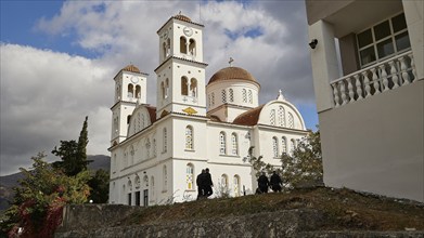 Church of the Resurrection, Analipseos Church, Imposing church with domes and crosses against a