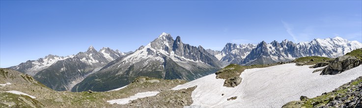 Panorama, Mountain landscape with mountain peak Aiguille Verte, Grandes Jorasses with glacier Mer