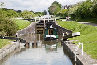 Caen Hill flight of locks on the Kennet and Avon canal Devizes, Wiltshire, England, United Kingdom,